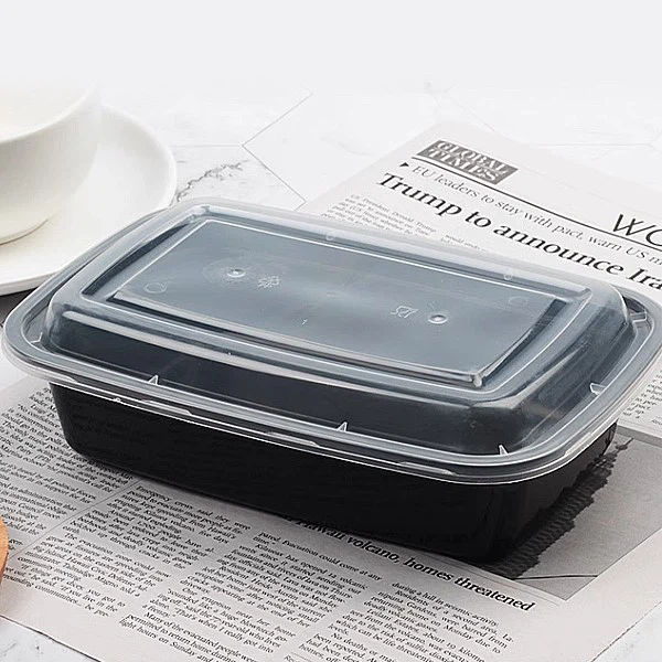 Various Styles Of American Lunch Boxes With Lids